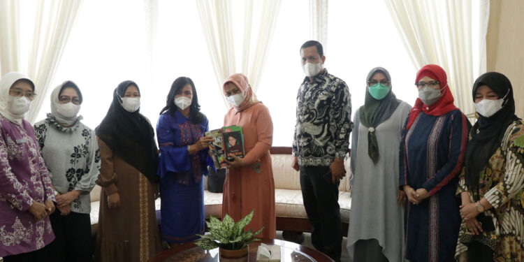 Hari Buku Nasional, GPMB Sumut  Disumbang 308 Buku Bacaan