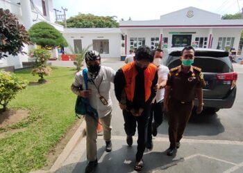 Tim Intel Kejagung RI dan Intel Kejati Sumut Amankan DPO Tersangka Kerugian 10M Bank BRI Cabang Kabanjahe